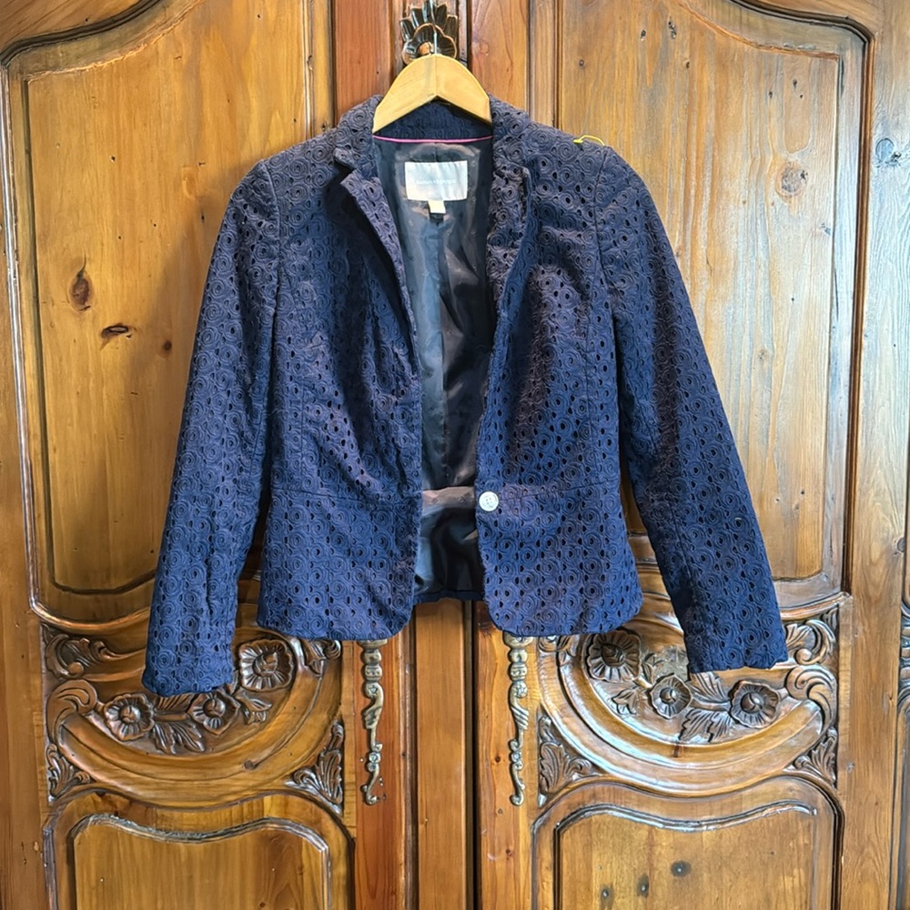 Blue blazer, lace, banana republic like new